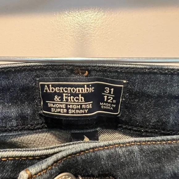 Abercrombie & Fitch Dark Wash Simone High Rise Super Skinny Jeans 31/12 regular - Picture 3 of 3